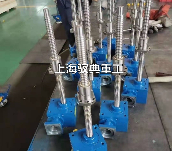 滾珠絲杠升降機(jī)怎么選擇絲桿的螺母形式