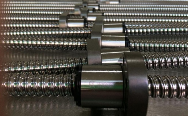 滾珠絲杠升降機(jī)的絲桿精度如何選擇